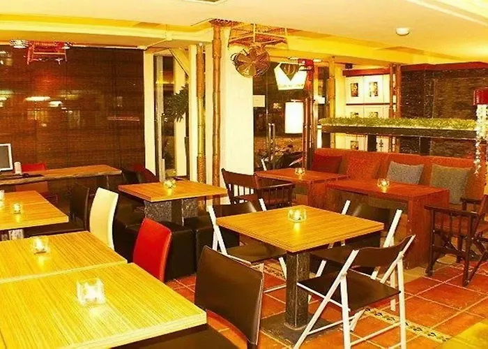 Collection O Diamond House Khaosan Hotel 3*