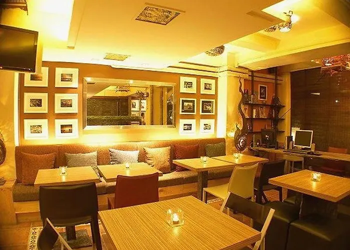 Collection O Diamond House Khaosan 3*